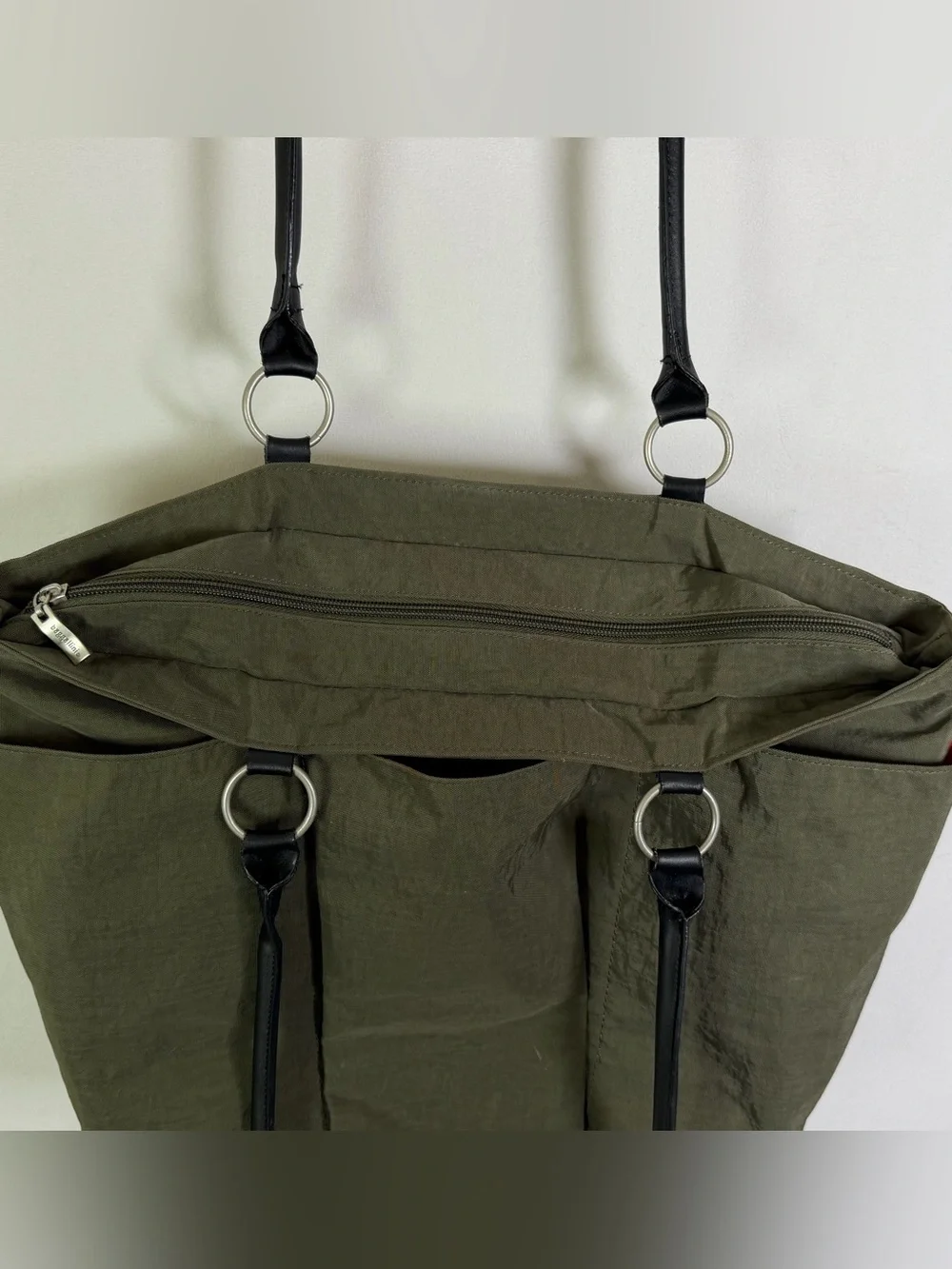 Baggallini Olive Green Large Tote Bag Nylon Multi Pocket Organizer Carryall